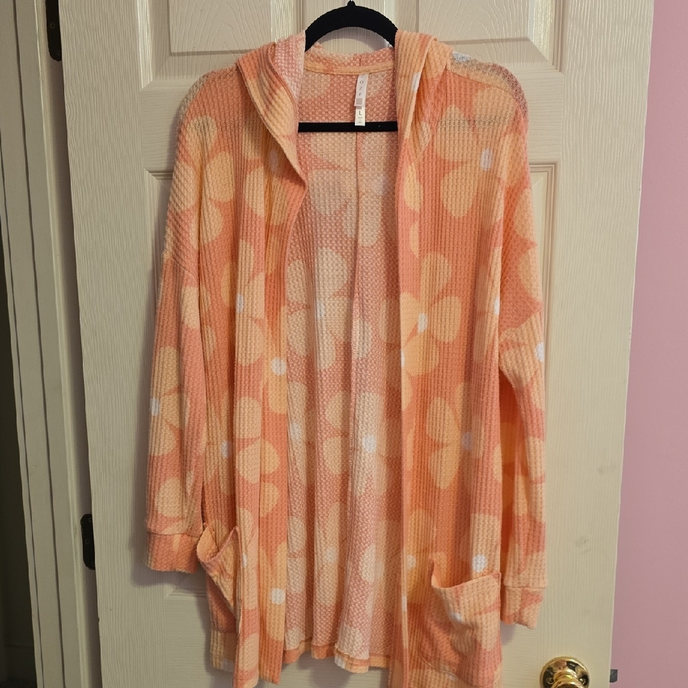 Lularoe Peach and Cream Knit Cardigan‎